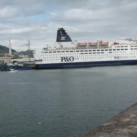 Acogedor Atico Vacaciones Cerca De Bilbao, Bec Apartment Barakaldo