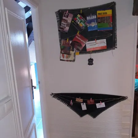 Acogedor Atico Vacaciones Cerca De Bilbao, Bec شقة *